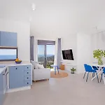 House Aqua مْليني