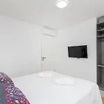 House Aqua * مْليني