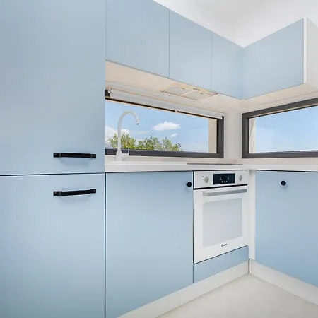 House Aqua