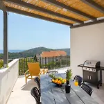 House Aqua ヴィラ ムリニ