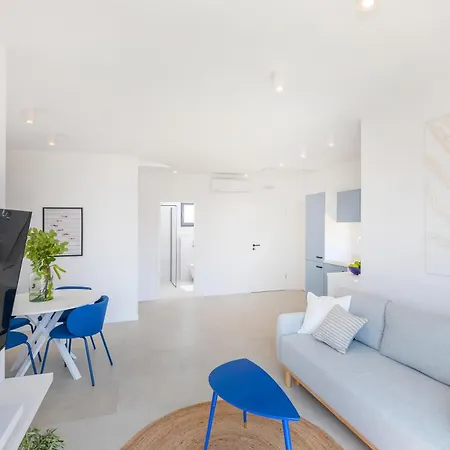 House Aqua Villa *