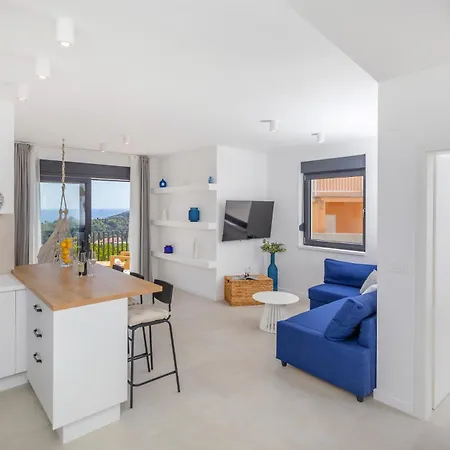 House Aqua