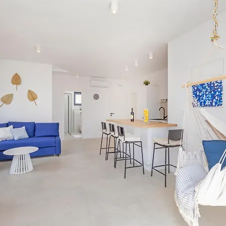House Aqua *
