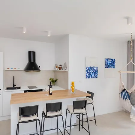 House Aqua Mlini