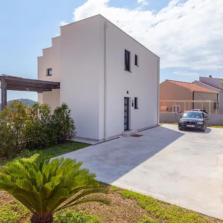 Willa House Aqua Mlini
