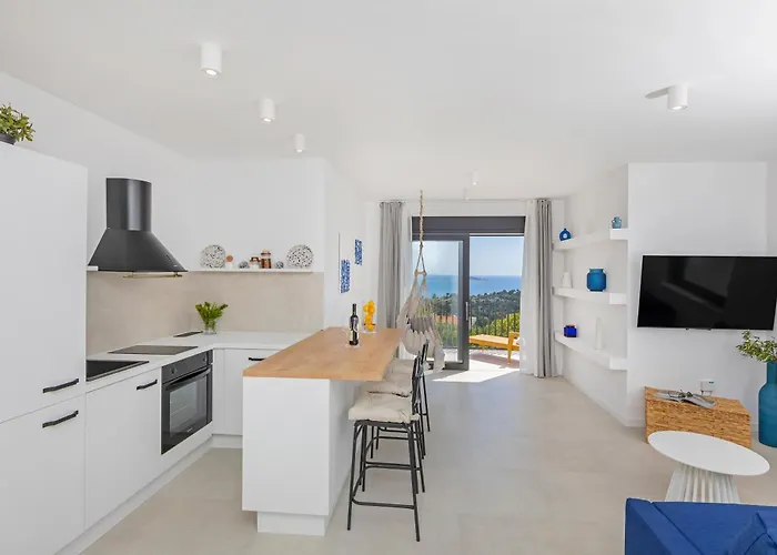 House Aqua * مْليني