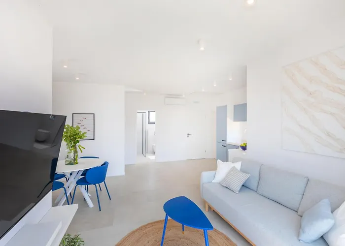 House Aqua Villa *
