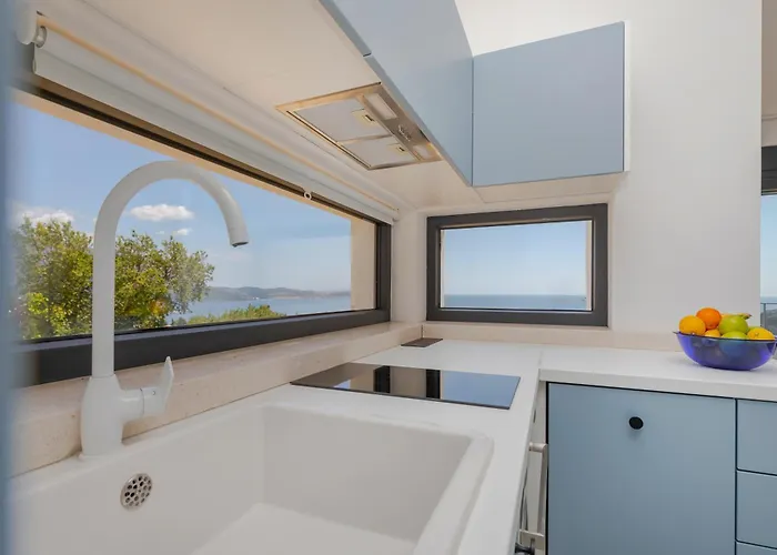 House Aqua * مْليني