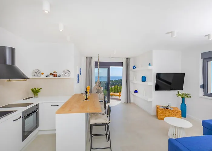 House Aqua *